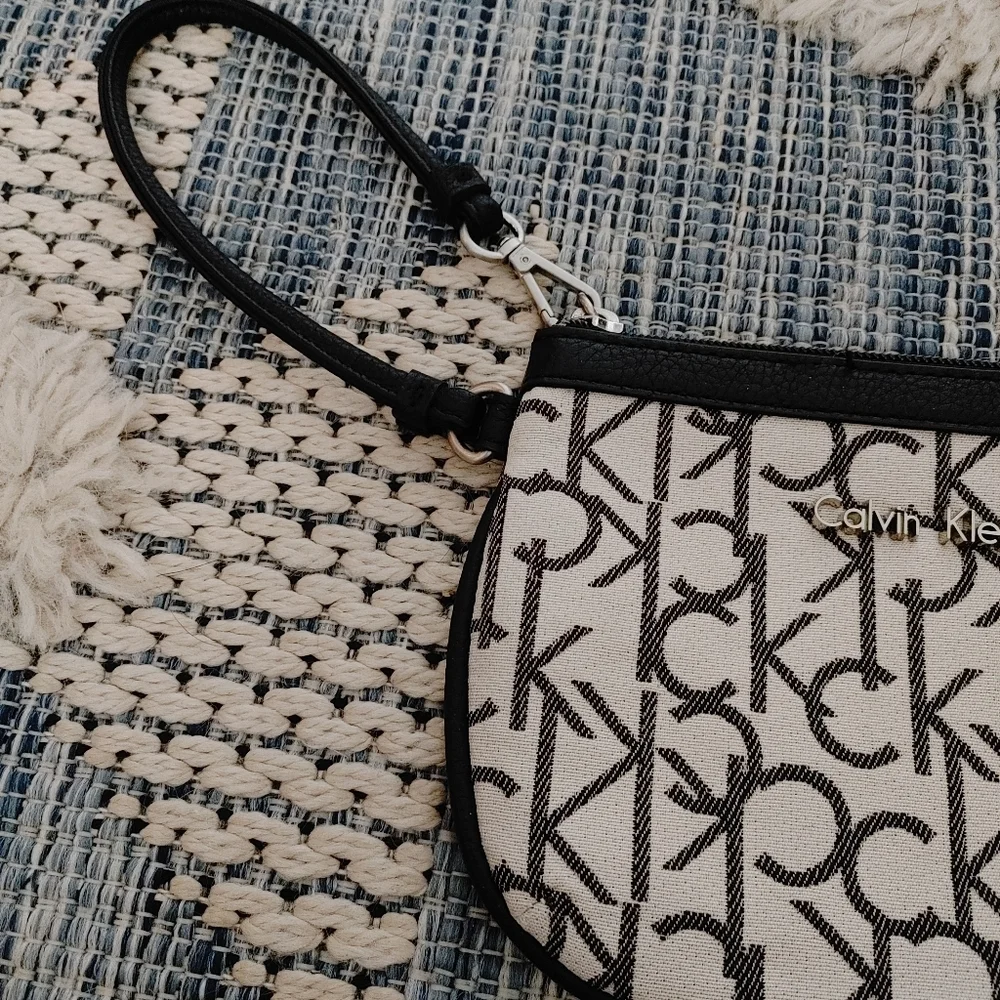 Calvin Klein Wristlet - Picture 7 of 9